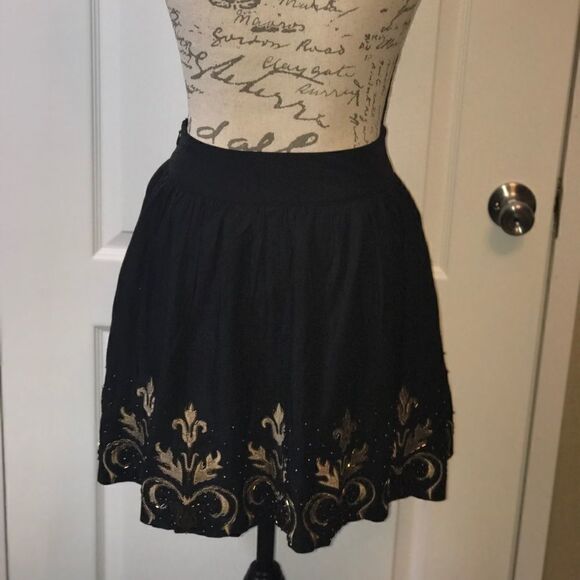 Forever 21 Black Beaded Mini Skirt Size Small - Picture 6 of 13